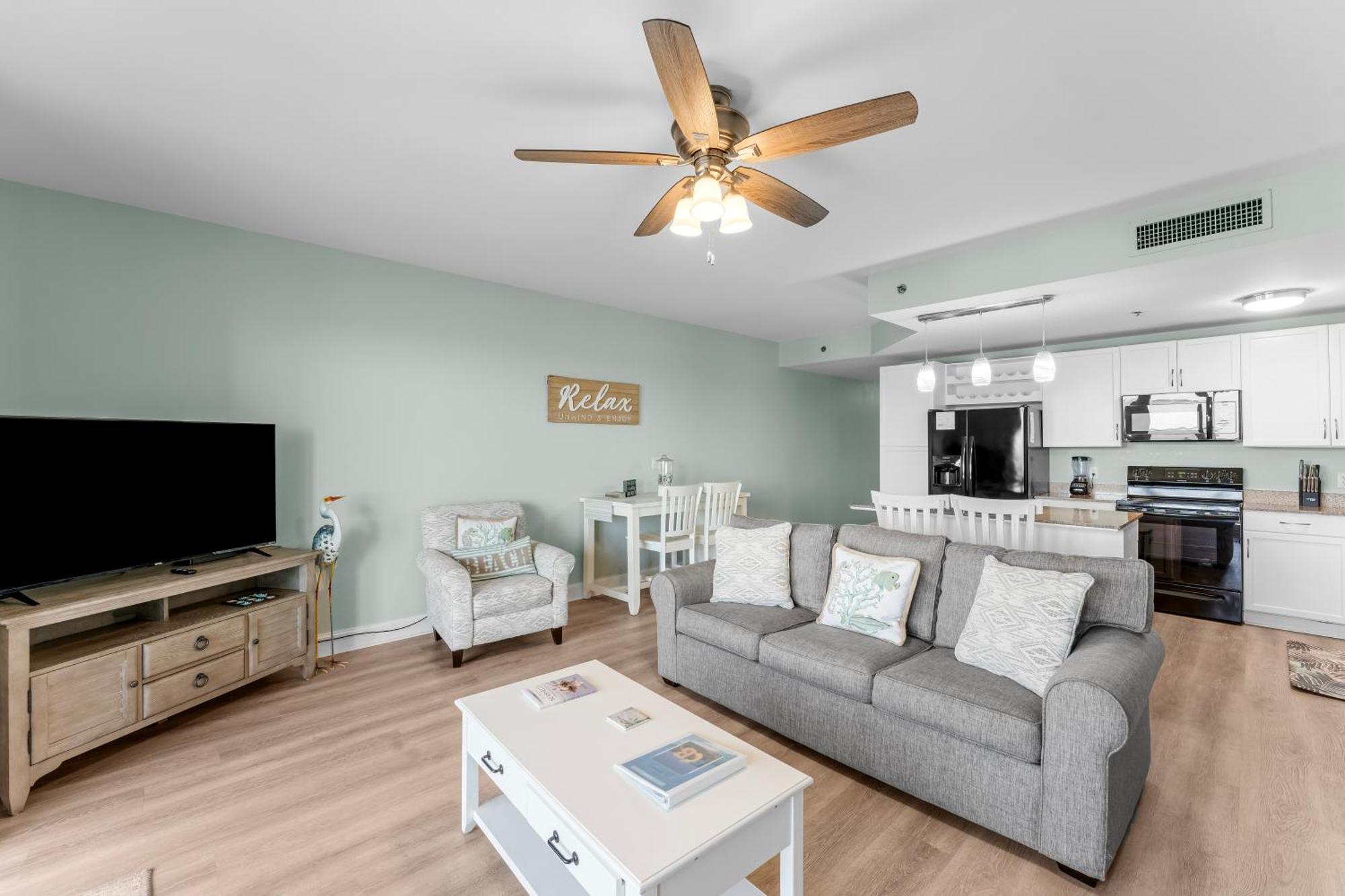 Living Right At Laketown Wharf #1016 By Nautical Properties Panama City Beach Exterior photo